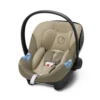 Aton M I-Size Autostoeltje - Classic Beige 1 Aton M I-Size Autostoeltje - Classic Beige -Kinder Plez Verkoopwinkel cybex gold aton m i size autostoeltje classic beige
