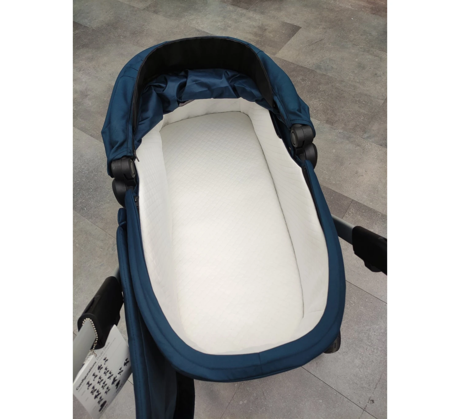 Thule Sleek Kinderwagen - Showmodel 8 Thule Sleek Kinderwagen - Showmodel - Image 6